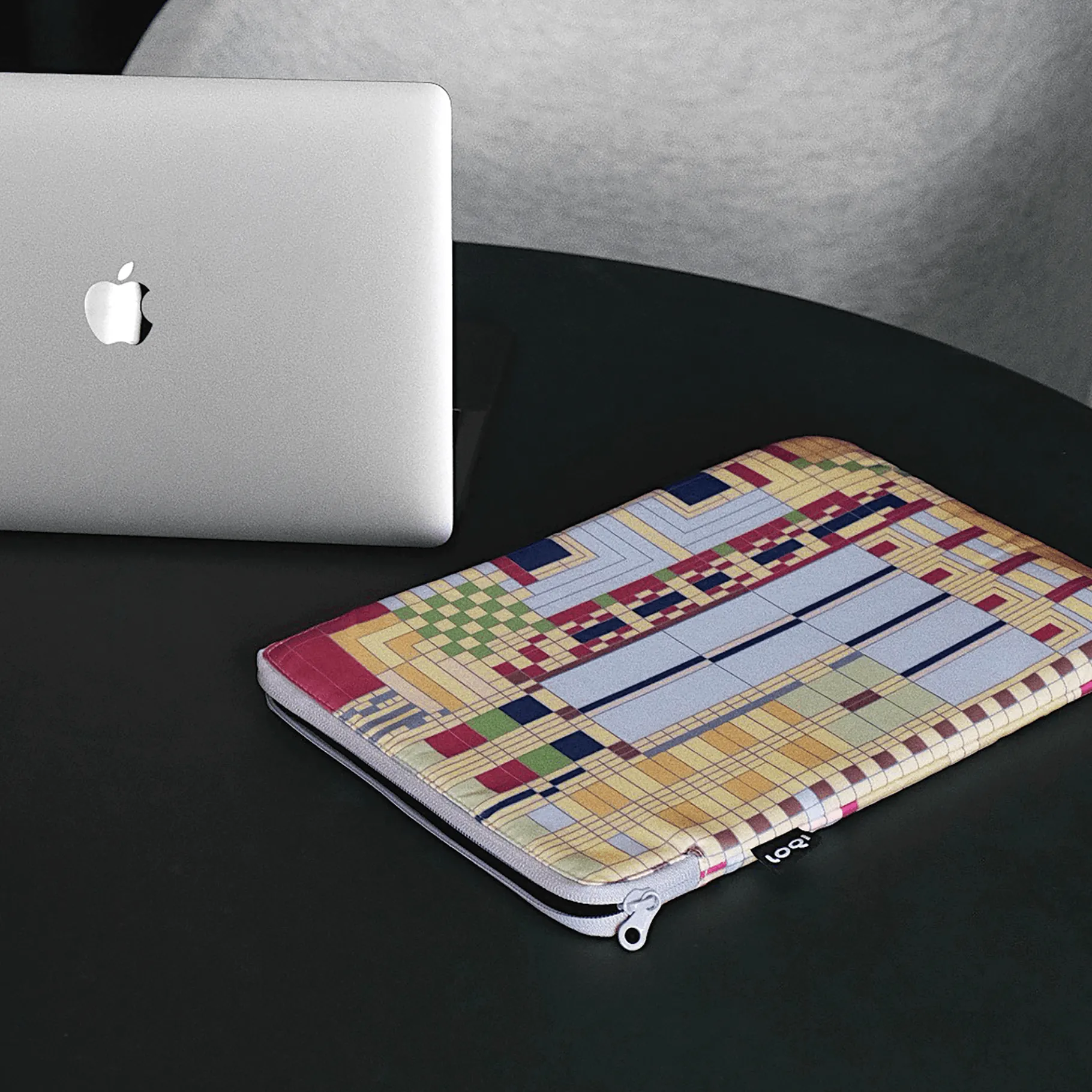 LOQI FRANK LLOYD WRIGHT Laptop-Hülle aus recyceltem Metall, Motiv: Old Fashioned Windows Flash Sale
